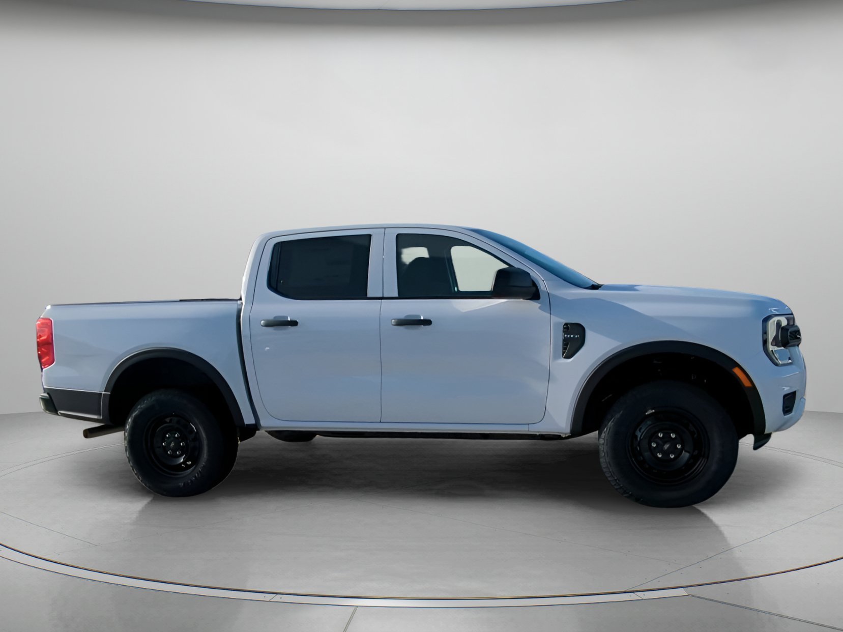 New 2026 Oxford White Ford XL image 31
