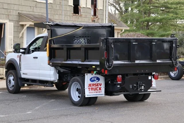 New 2026 Oxford White Ford F-550® XL image 6