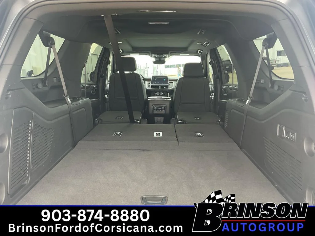 Used 2024 Iridescent Pearl Tricoat Chevrolet High Country image 11