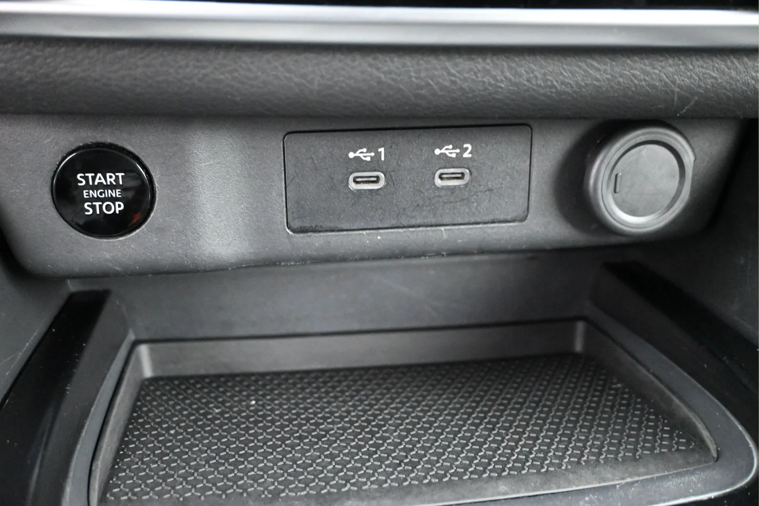 Used 2025 Black Nissan SV image 11