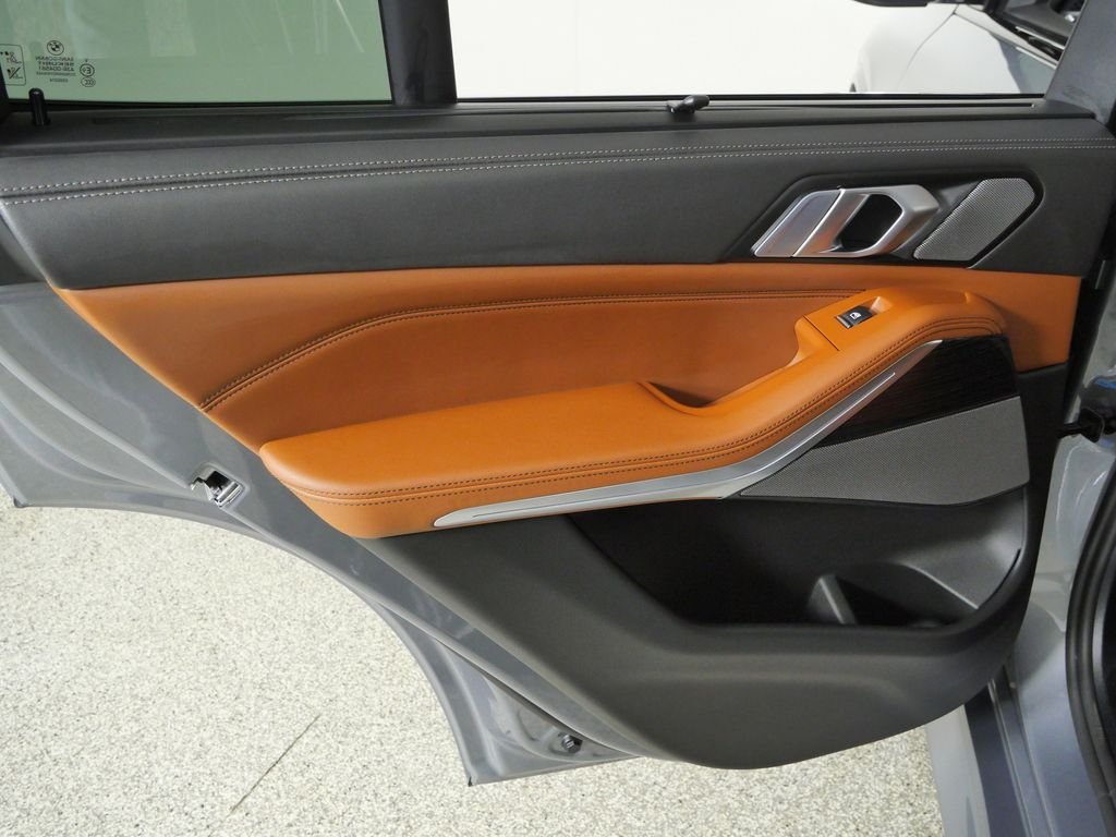 New 2026 Skyscraper Grey Metallic BMW xDrive40i image 31