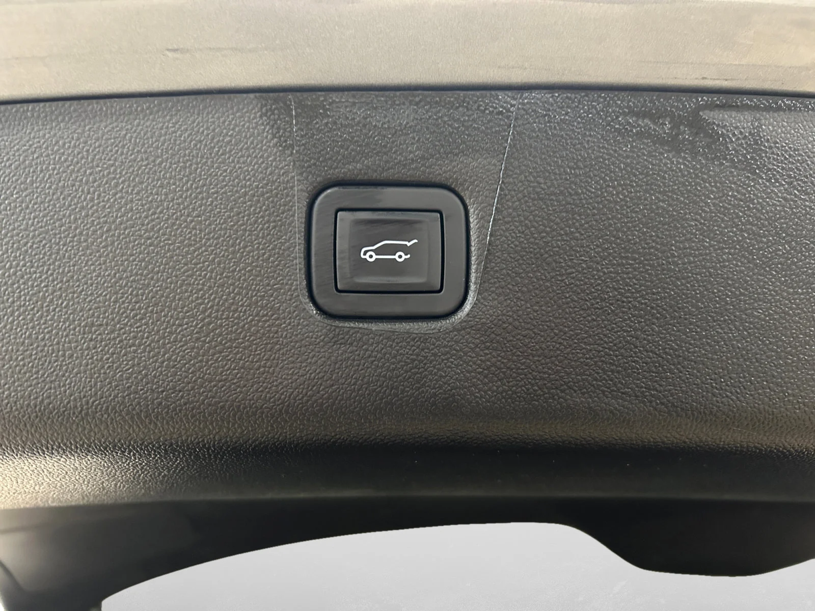 Used 2025 Gray Chevrolet LT AWD image 11