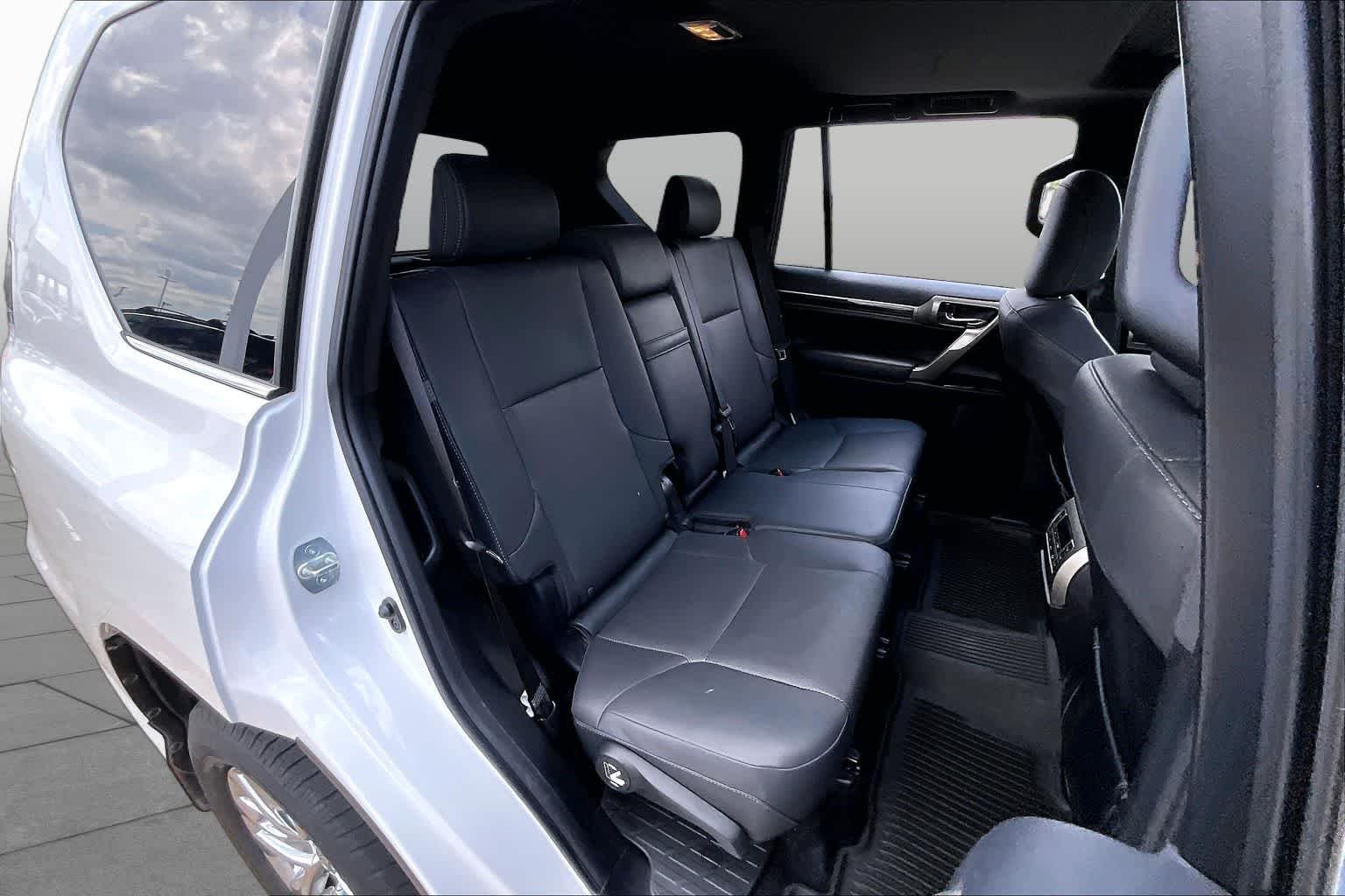 Used 2020 Starfire Pearl Lexus Premium image 21