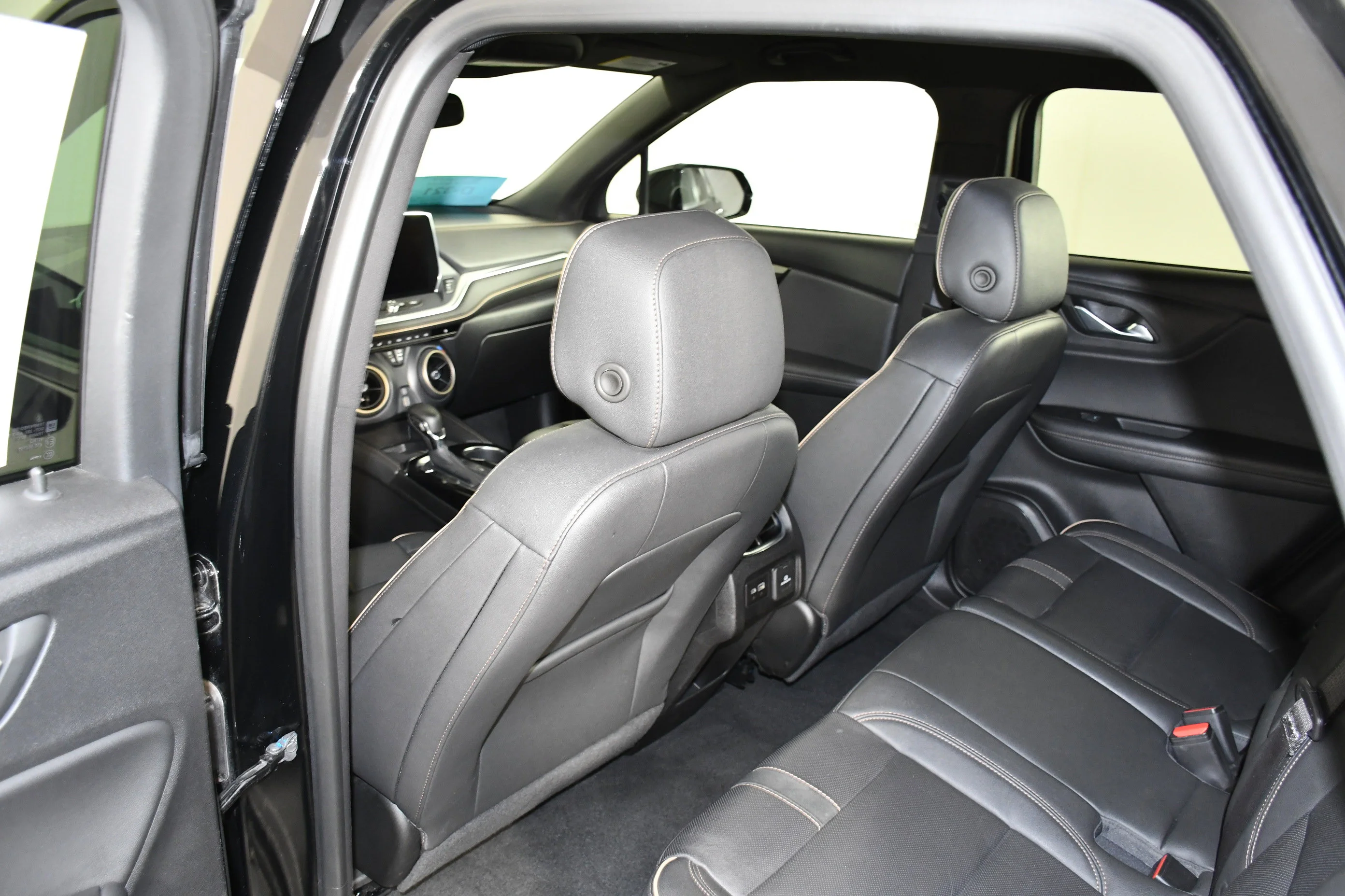 Used 2024 Black Chevrolet Premier image 47