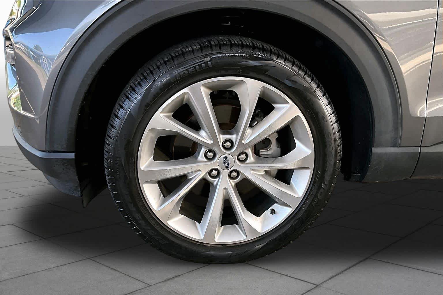 Used 2022 Carbonized Gray Ford Platinum image 11