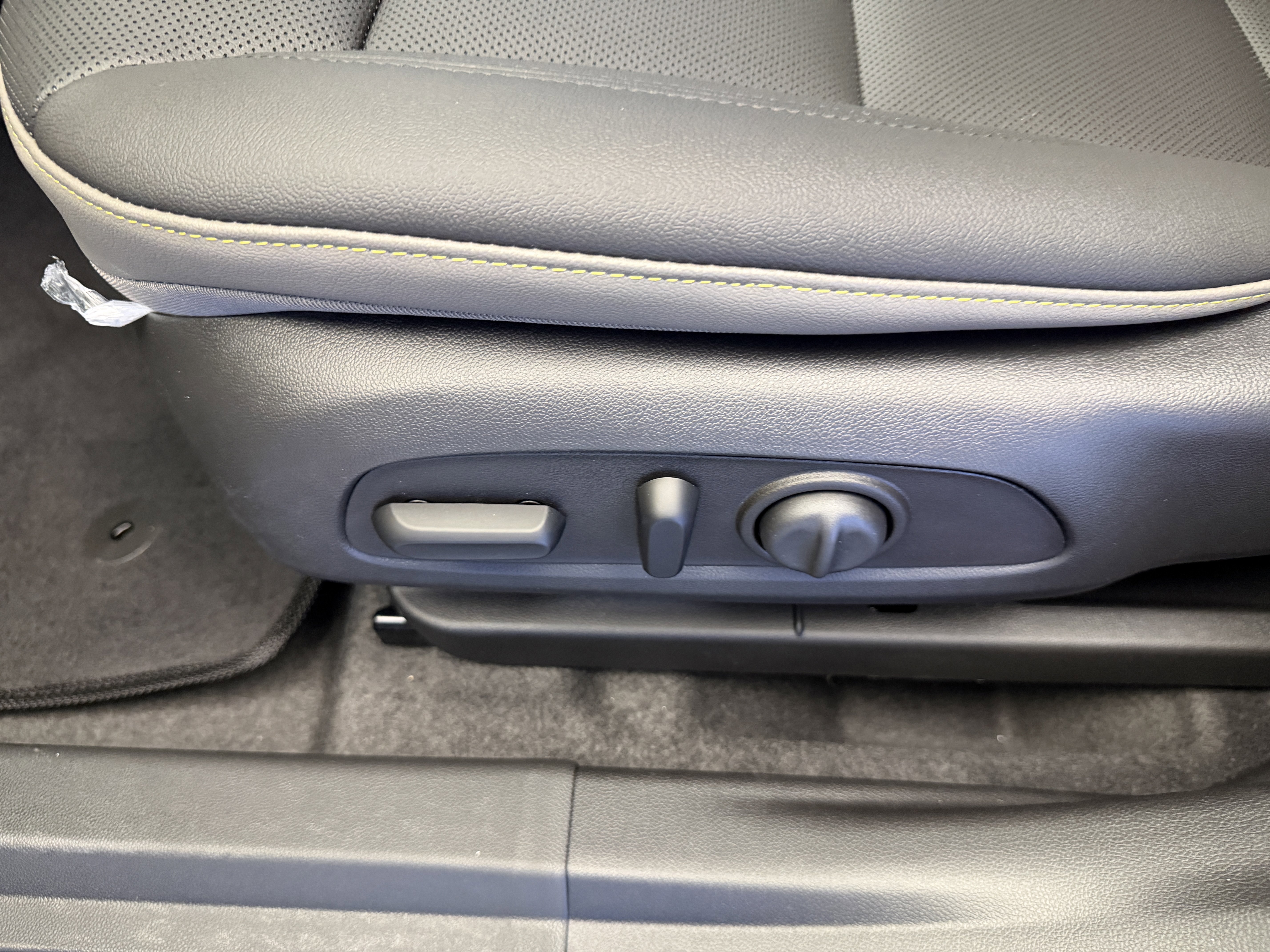 2026 Chevrolet Trax Activ - Photo 13