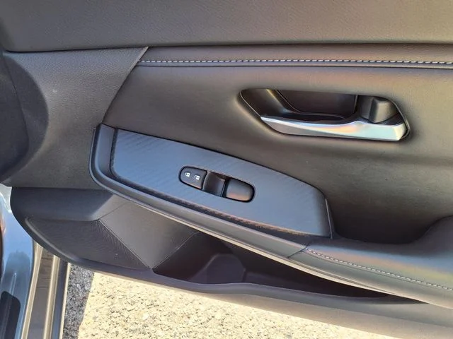 Used 2024 Gray Nissan SV image 29