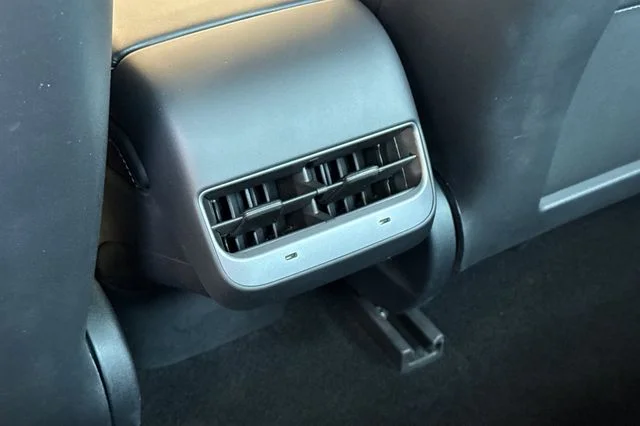 Used 2022  Tesla Performance image 16
