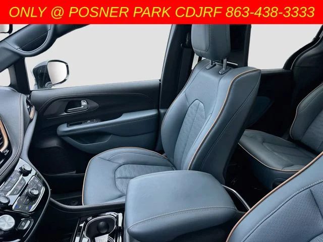 New 2027 Bright White Clear-Coat Exterior Paint Chrysler Pinnacle image 25