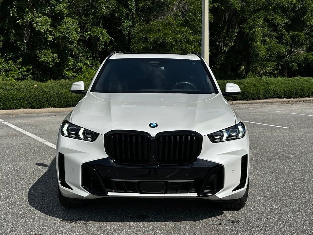 Used 2026 White BMW sDrive40i image 8