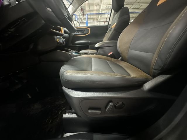 Used 2023 White Ford Badlands image 18