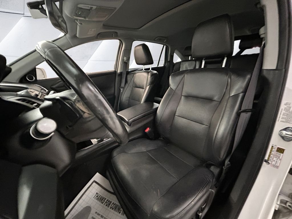 Used 2018 White Acura Technology & AcuraWatch Plus Packages image 8