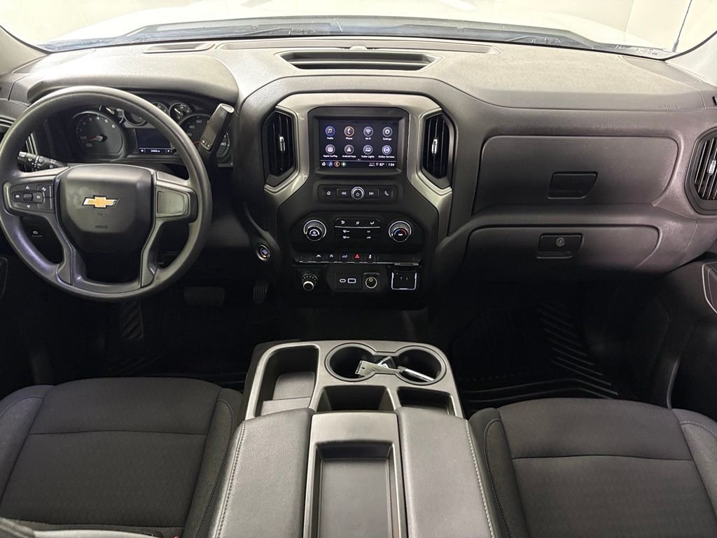 Used 2023 White Chevrolet Custom image 39