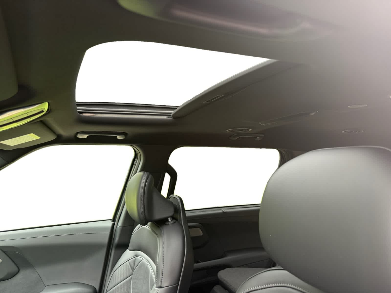 New 2027 Ebony Black Kia EX image 12
