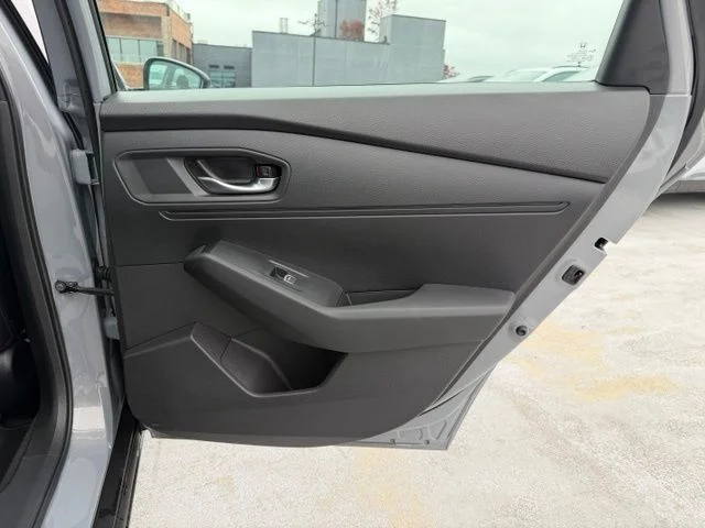 2025 Honda Accord SE - Photo 16