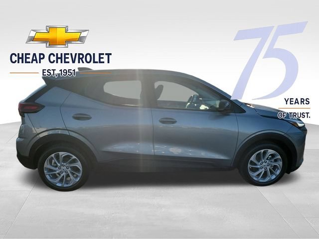 2027 Chevrolet Bolt LT - Photo 6