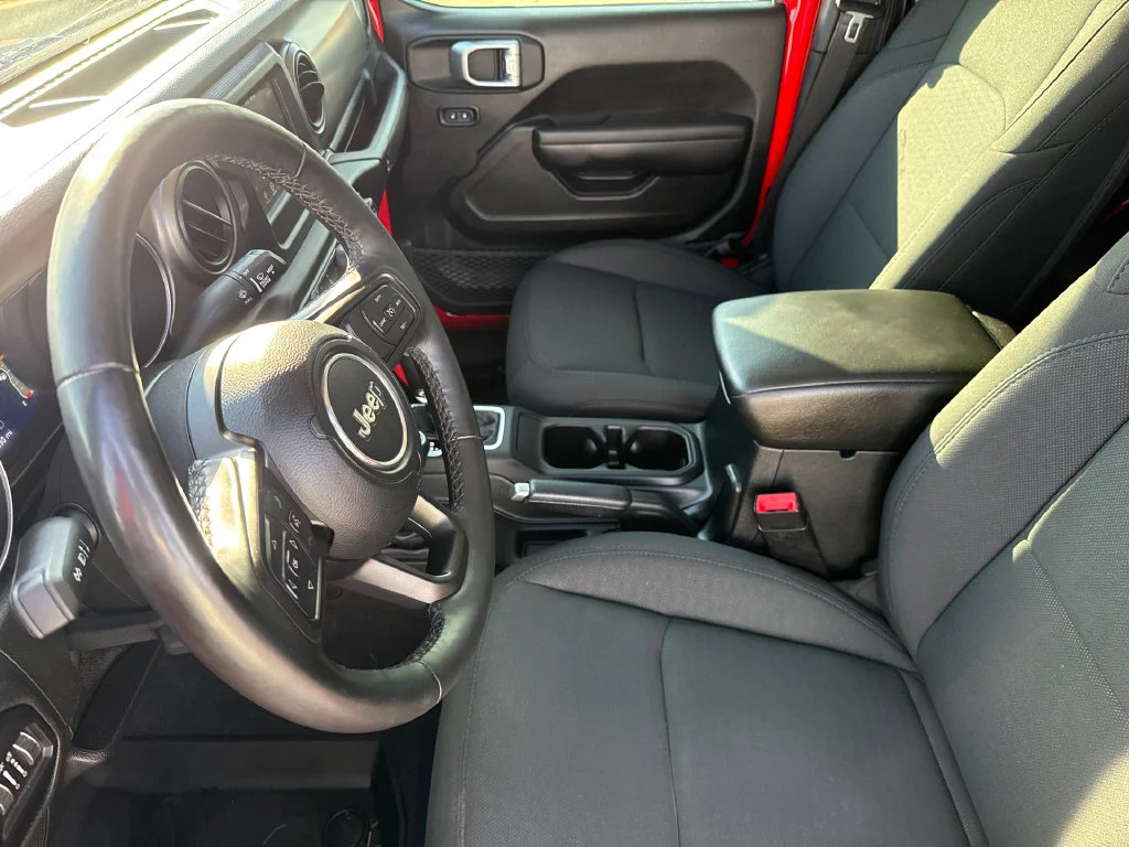 Used 2020 Red Jeep Sport image 20
