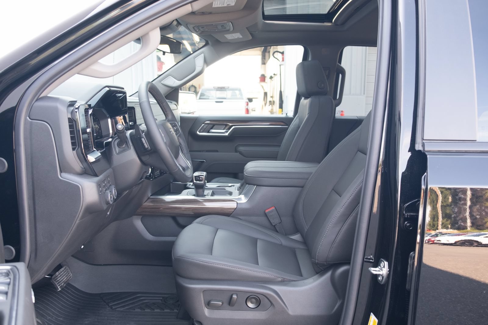 2026 Chevrolet Silverado 1500 RST - Photo 11