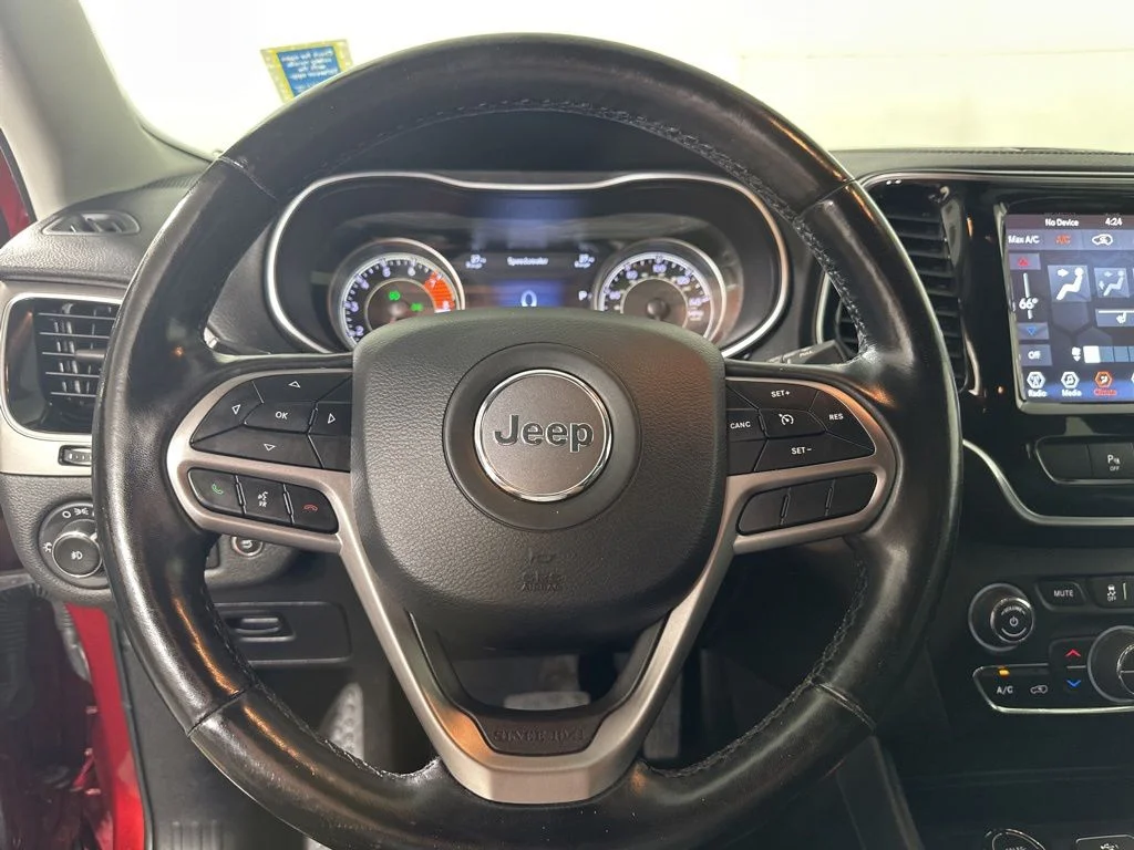 Used 2020 Red Jeep Limited image 18