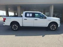 Used 2023 White Ford XLT image 8