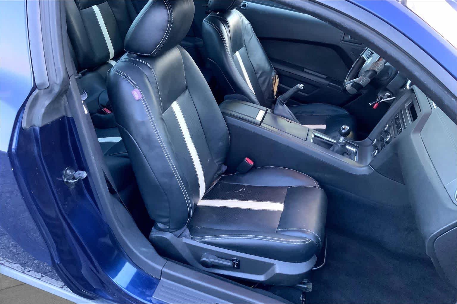 Used 2011 Kona Blue Metallic Ford V6 image 7