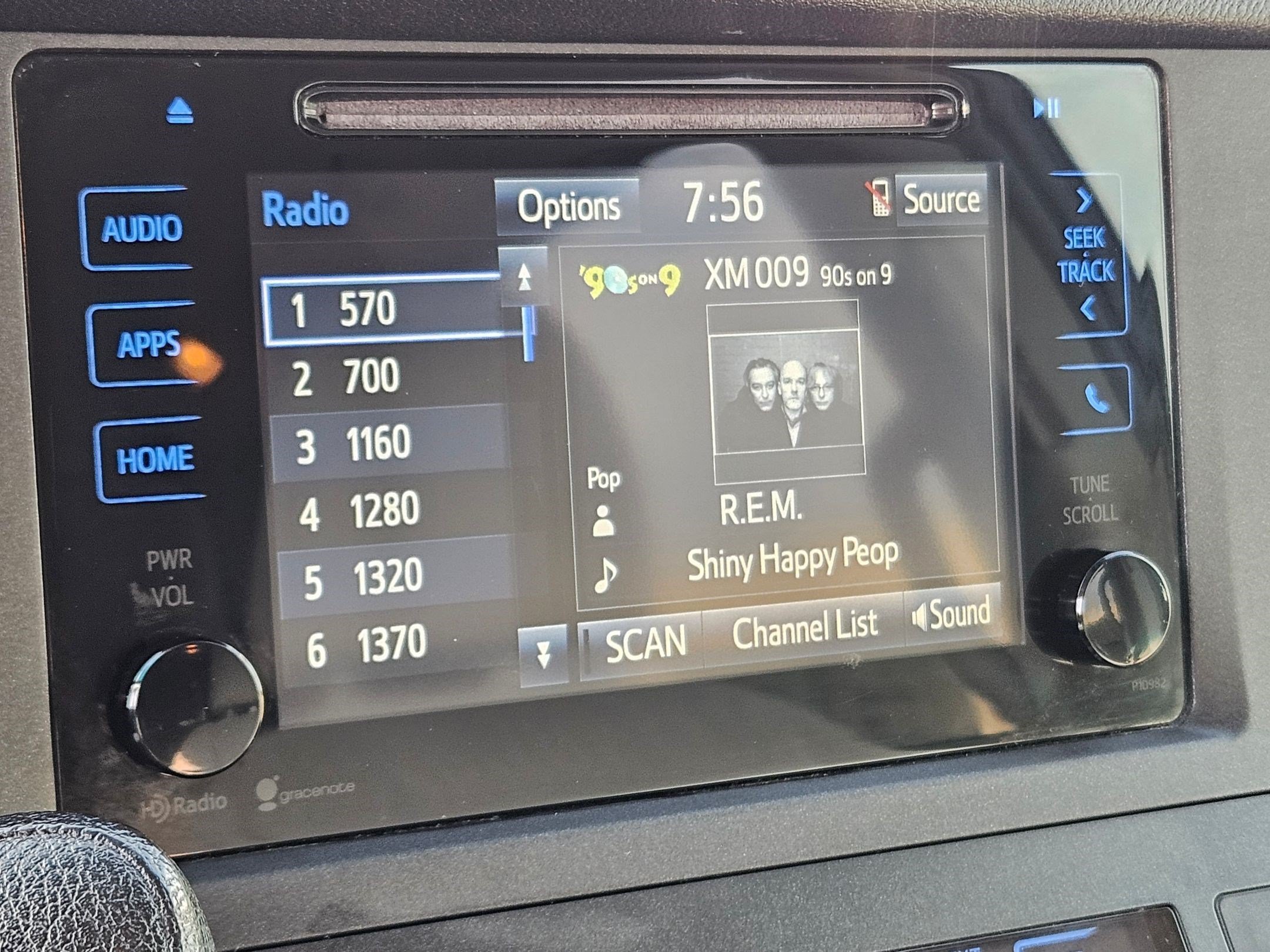Used 2015 Super White Toyota LE AAS image 32