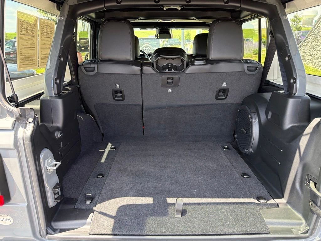 Used 2023 Gray Jeep Rubicon 392 image 15