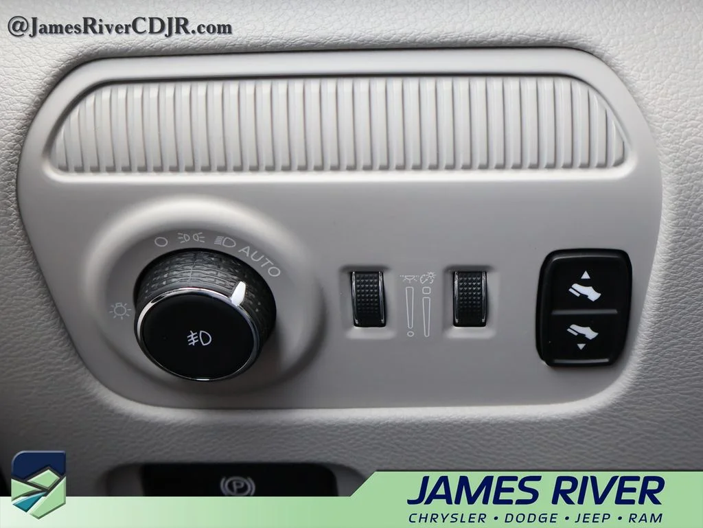 Used 2024 Red Jeep Series II image 32