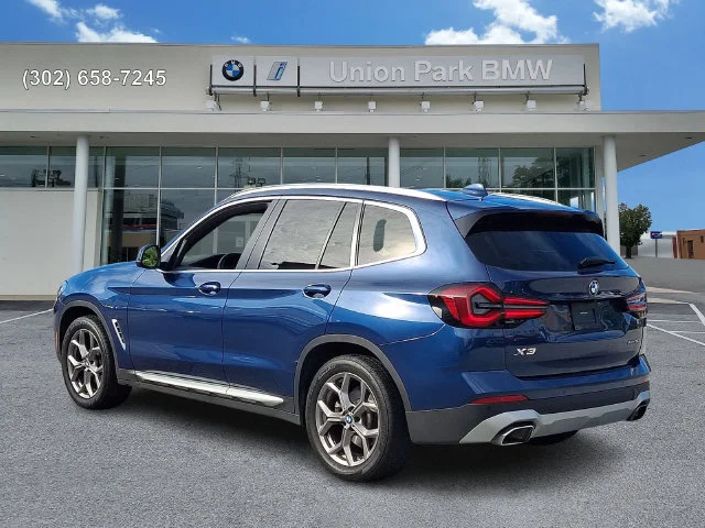Used 2022 Phytonic Blue Metallic BMW xDrive30i image 6