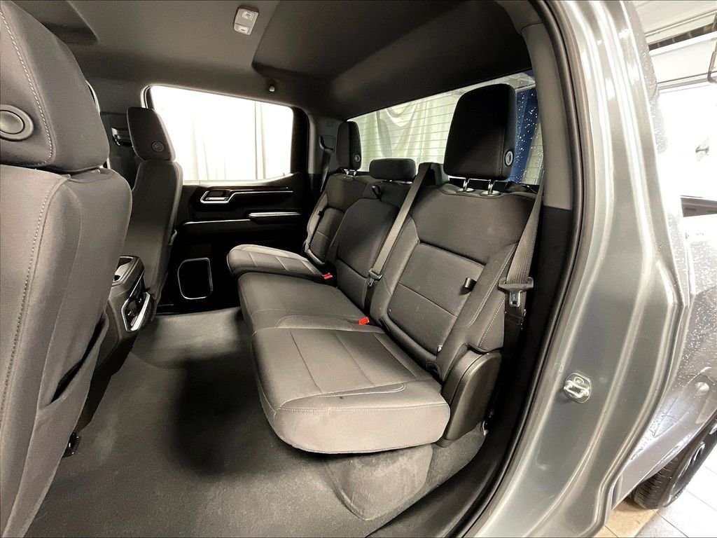 Used 2025 Gray GMC Elevation image 15