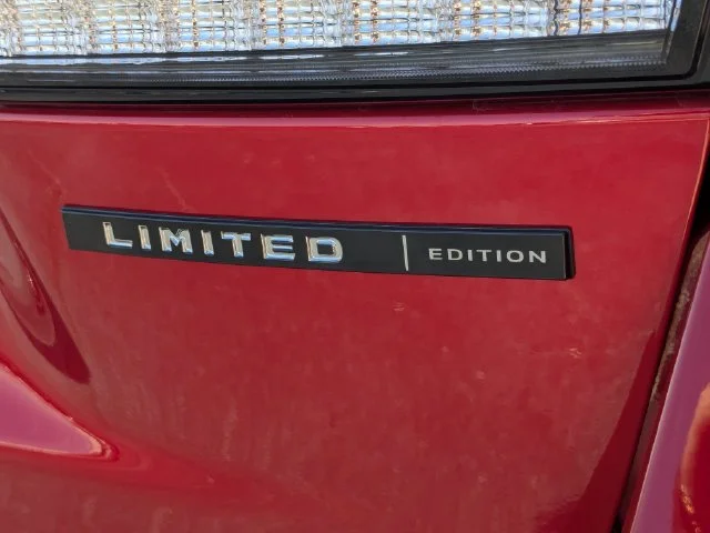 Used 2025 Red Mitsubishi 2.0 LE image 13