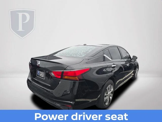 Used 2020 Black Nissan 2.5 S image 4
