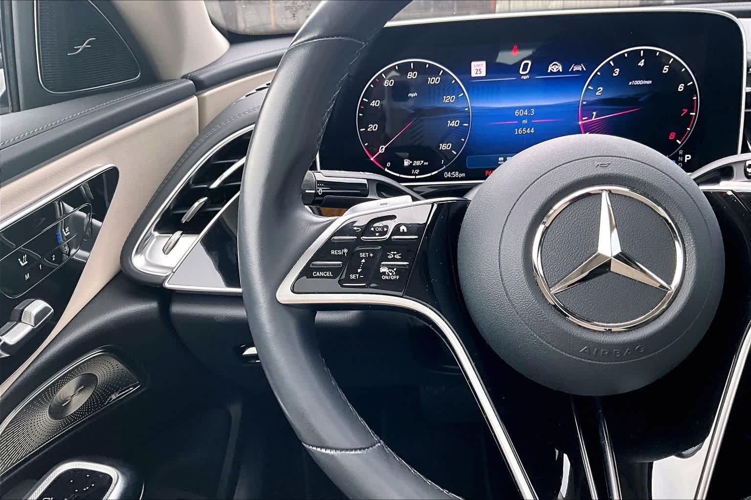 Used 2025 Graphite Grey Metallic Mercedes-Benz E 350 image 23
