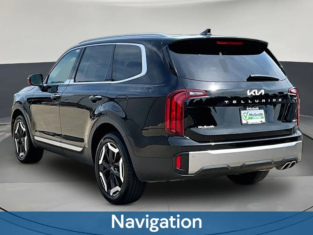 Certified Used 2025 Black Kia S image 5