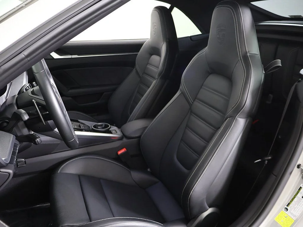 Used 2023 Chalk Porsche Turbo image 33