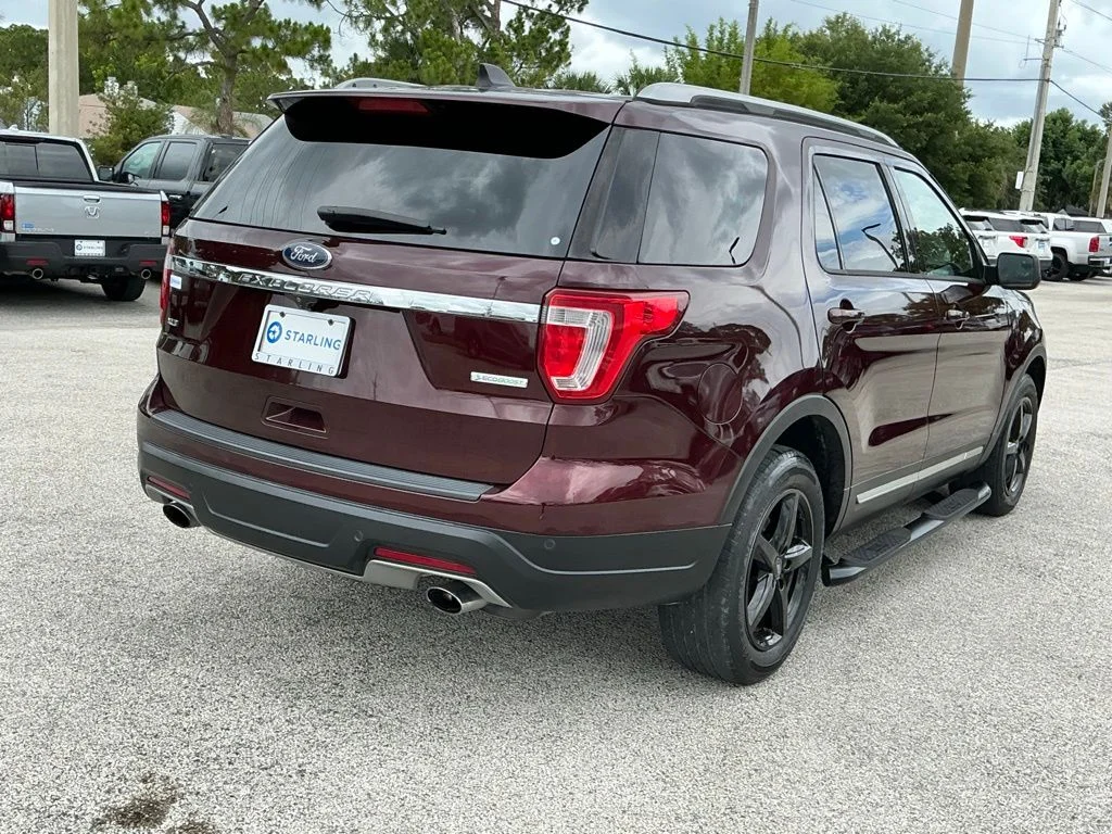 Used 2018 Red Ford XLT image 12
