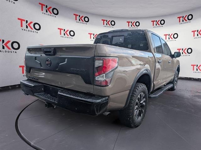 Used 2021  Nissan PRO-4X image 2