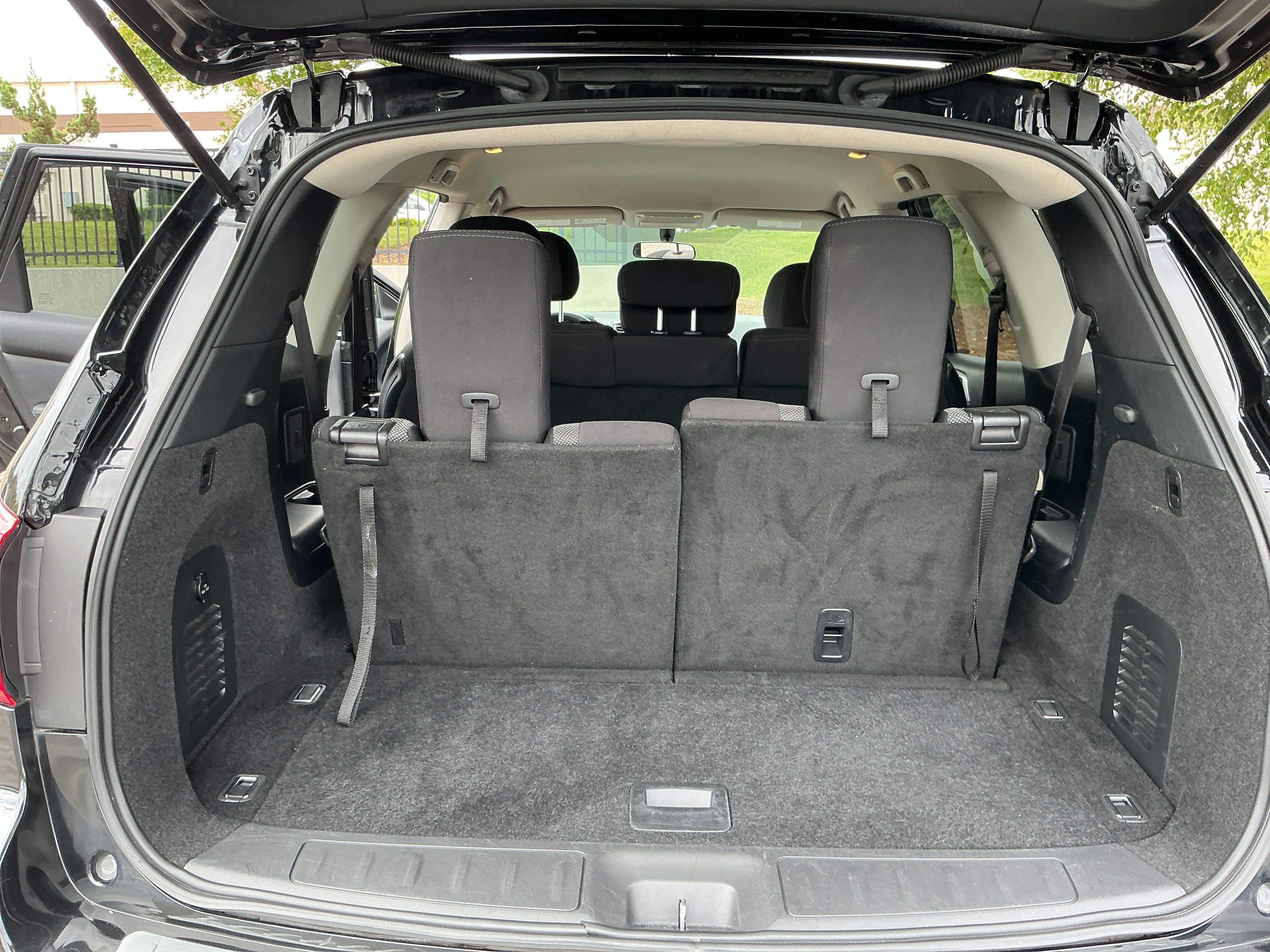 Used 2020 Magnetic Black Pearl Nissan S image 24