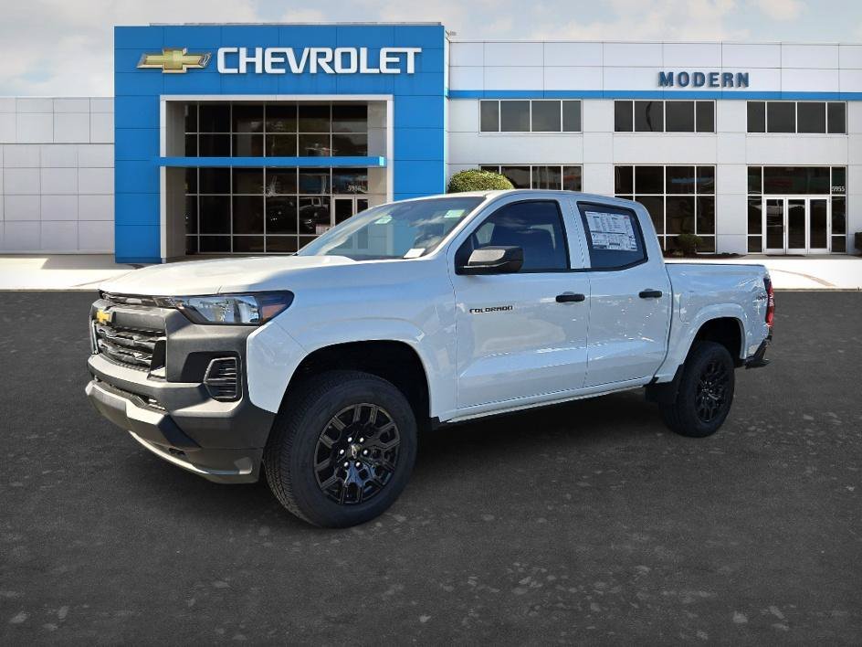 New 2026 Summit White Chevrolet WT image 1