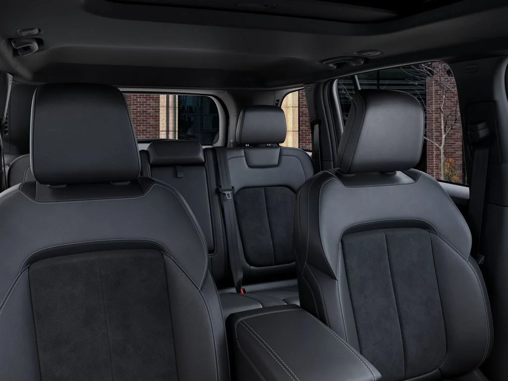 New 2026 Baltic Gray Metallic Clear-Coat Exterior Paint Jeep Altitude image 26