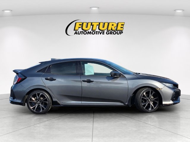 Used 2018  Honda Sport Touring image 3