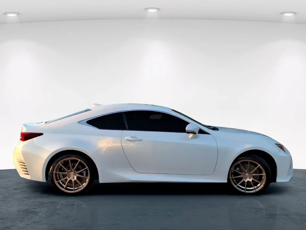 Used 2017 White Lexus 300 image 5