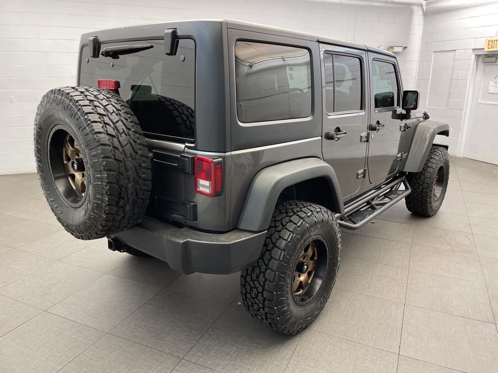 Used 2016 Gray Jeep Unlimited Rubicon image 5