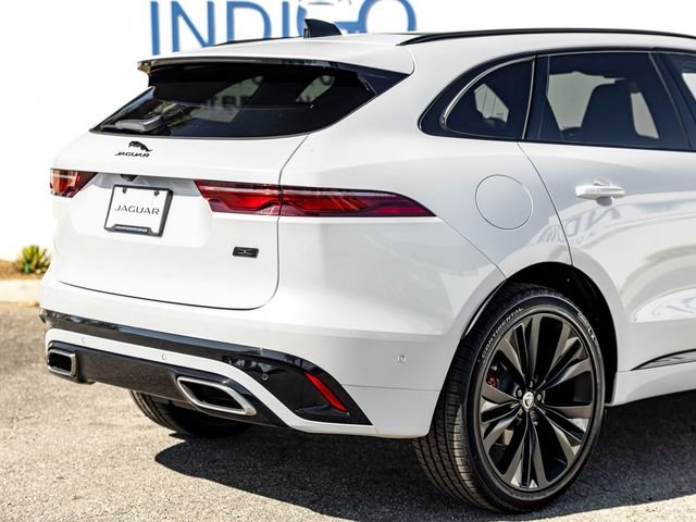 New 2026 Ostuni Pearl White Jaguar P400 R-Dynamic S image 7