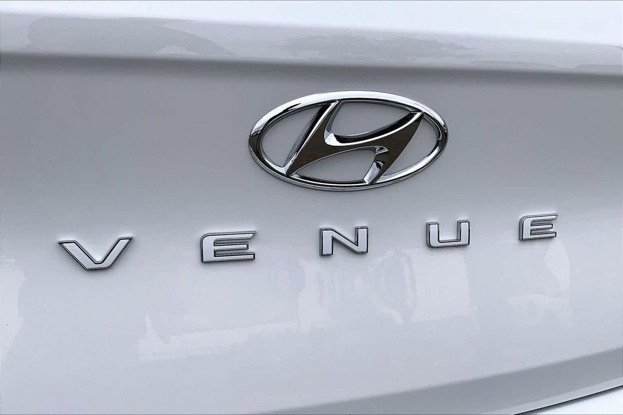 New 2026 Lunar White Hyundai SEL image 15