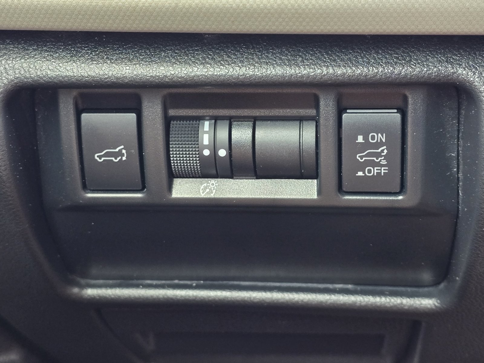 Used 2025 White Subaru Premium image 21