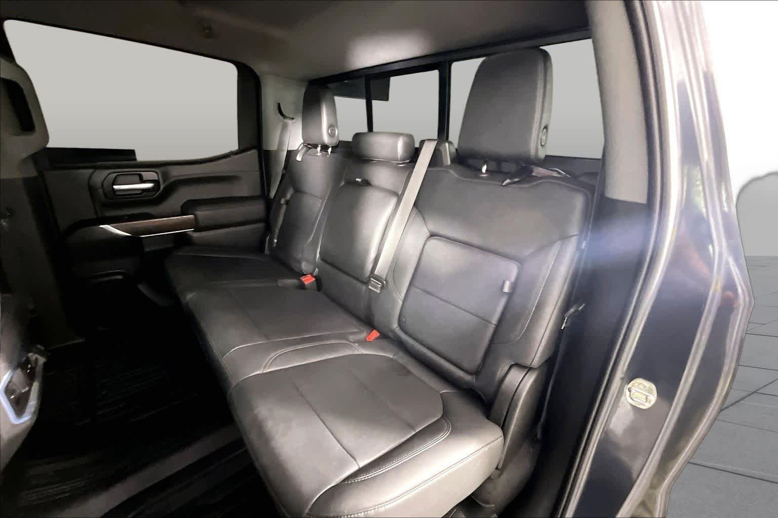 Used 2022 Dark Sky Metallic GMC SLT image 18