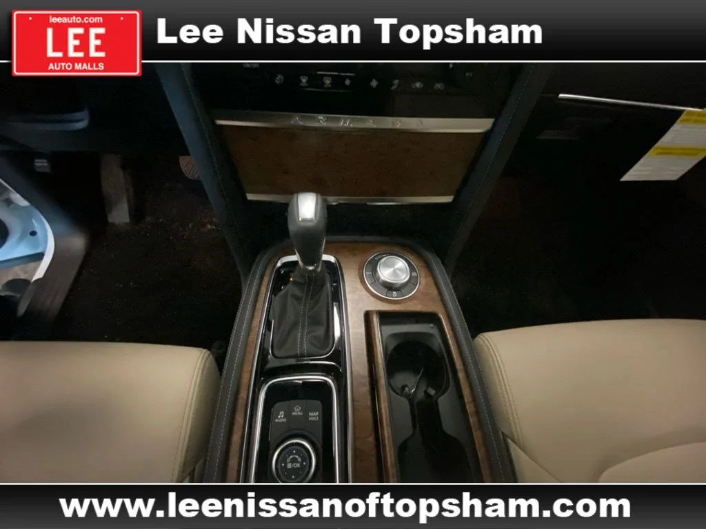 Certified Used 2024 Aspen White Tricoat Nissan SL image 11