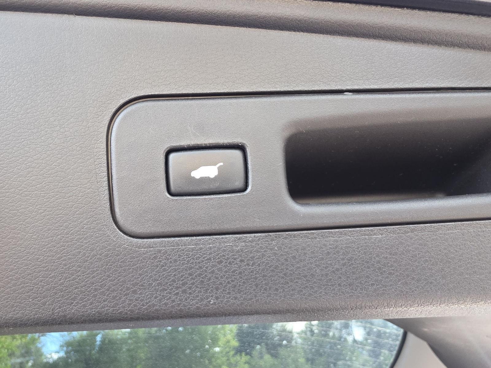 Used 2019 Gunmetal Metallic Acura w/Tech image 17