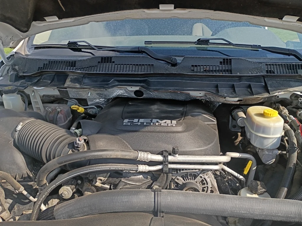 Used 2018 Bright White Clearcoat Ram Tradesman image 35
